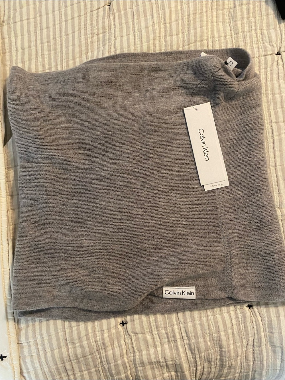 Calvin Klein Ribbed Gray Knit infinity scarf with Tags